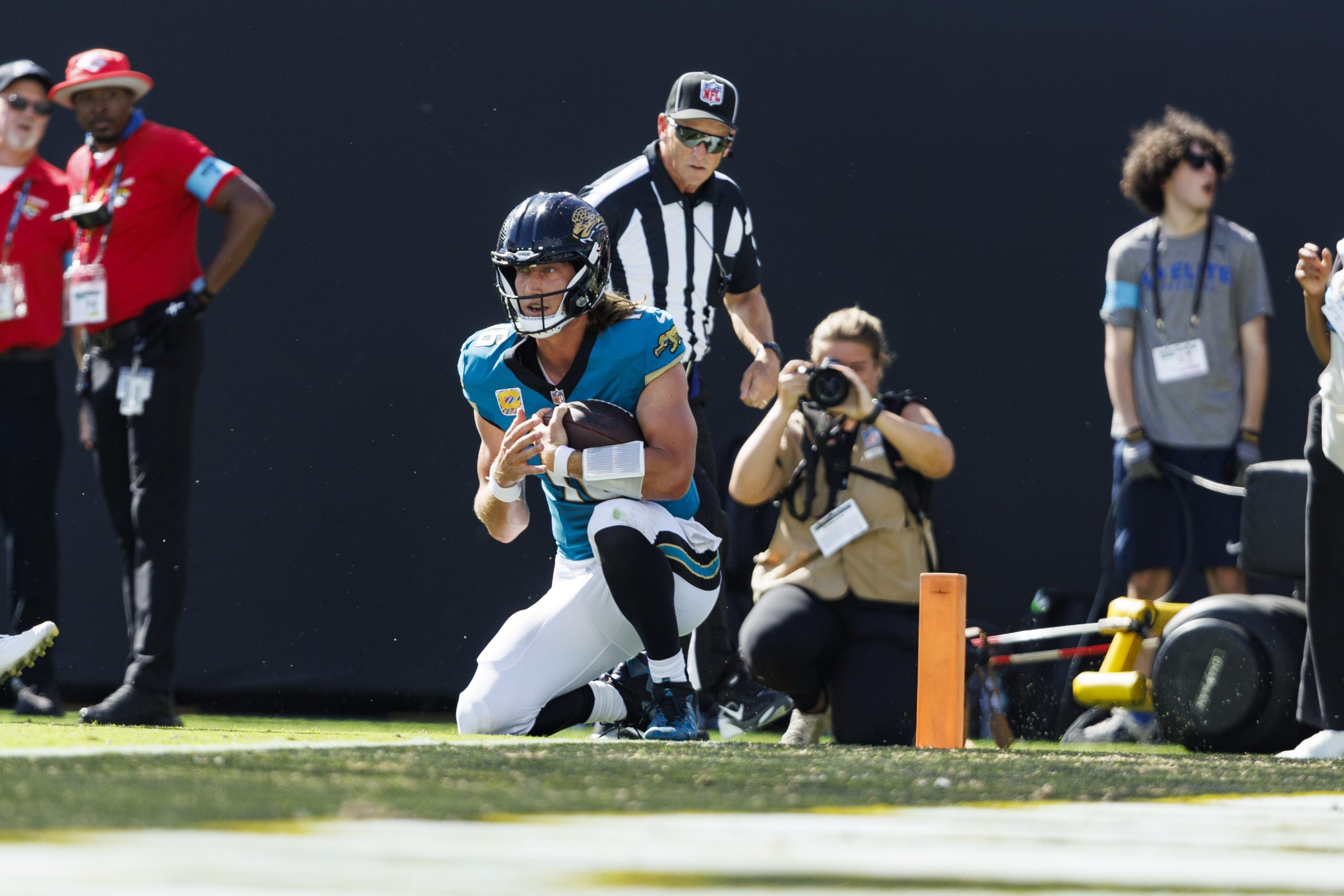 Watch: NFL Week 4 Picks, Betting Trends & Best Player Props
