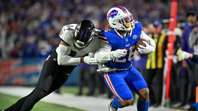 Ty Johnson carrying the ball