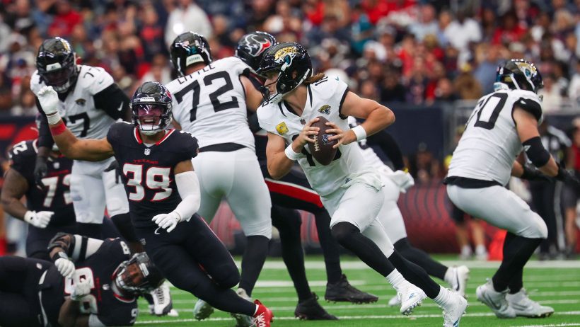Trevor Lawrence playing for the Jaguars vs the Texans.