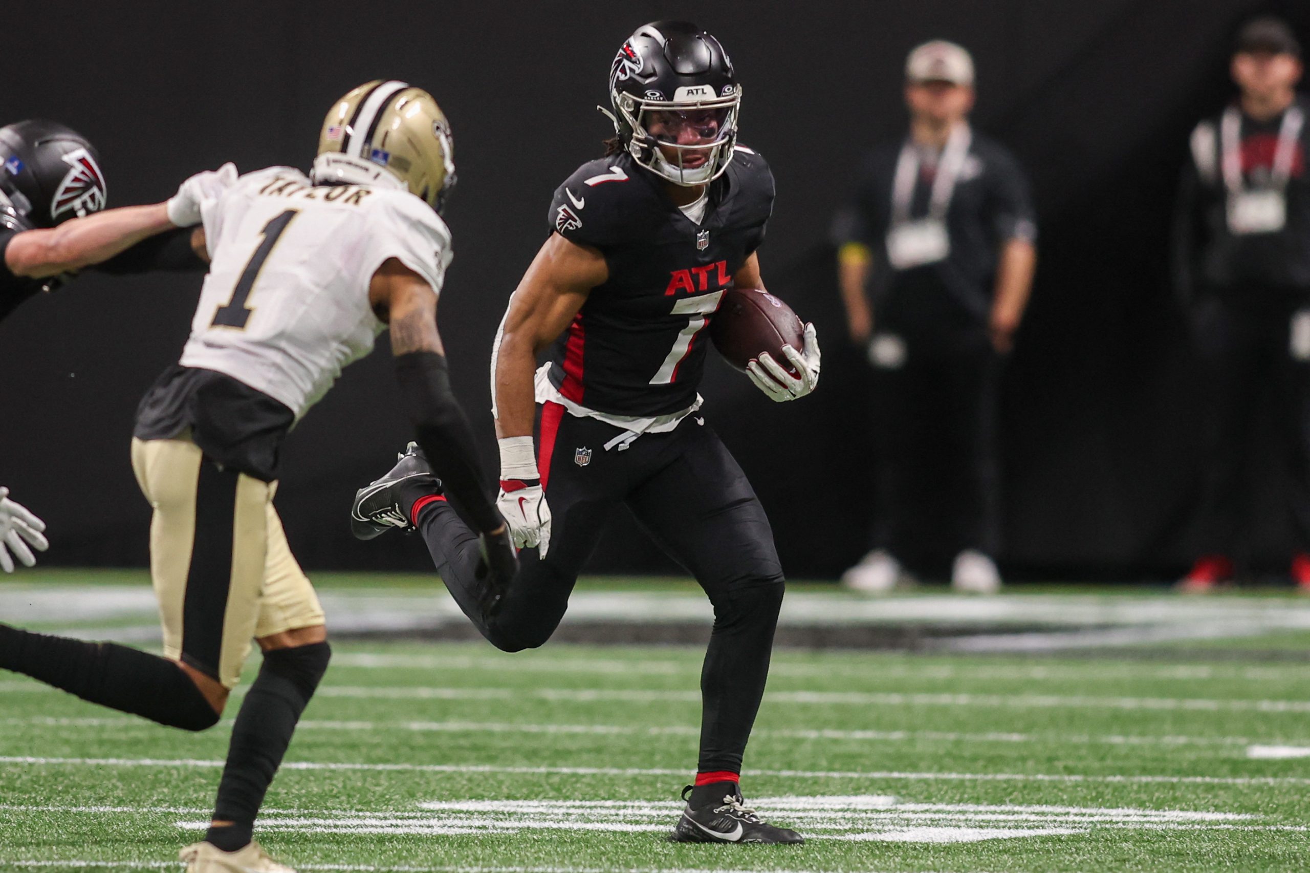 Final Falcons vs Saints Picks & Closing Odds for Monday Night Football (Week 4)