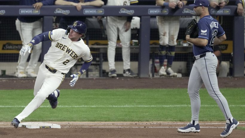 Brice Turang rounding first