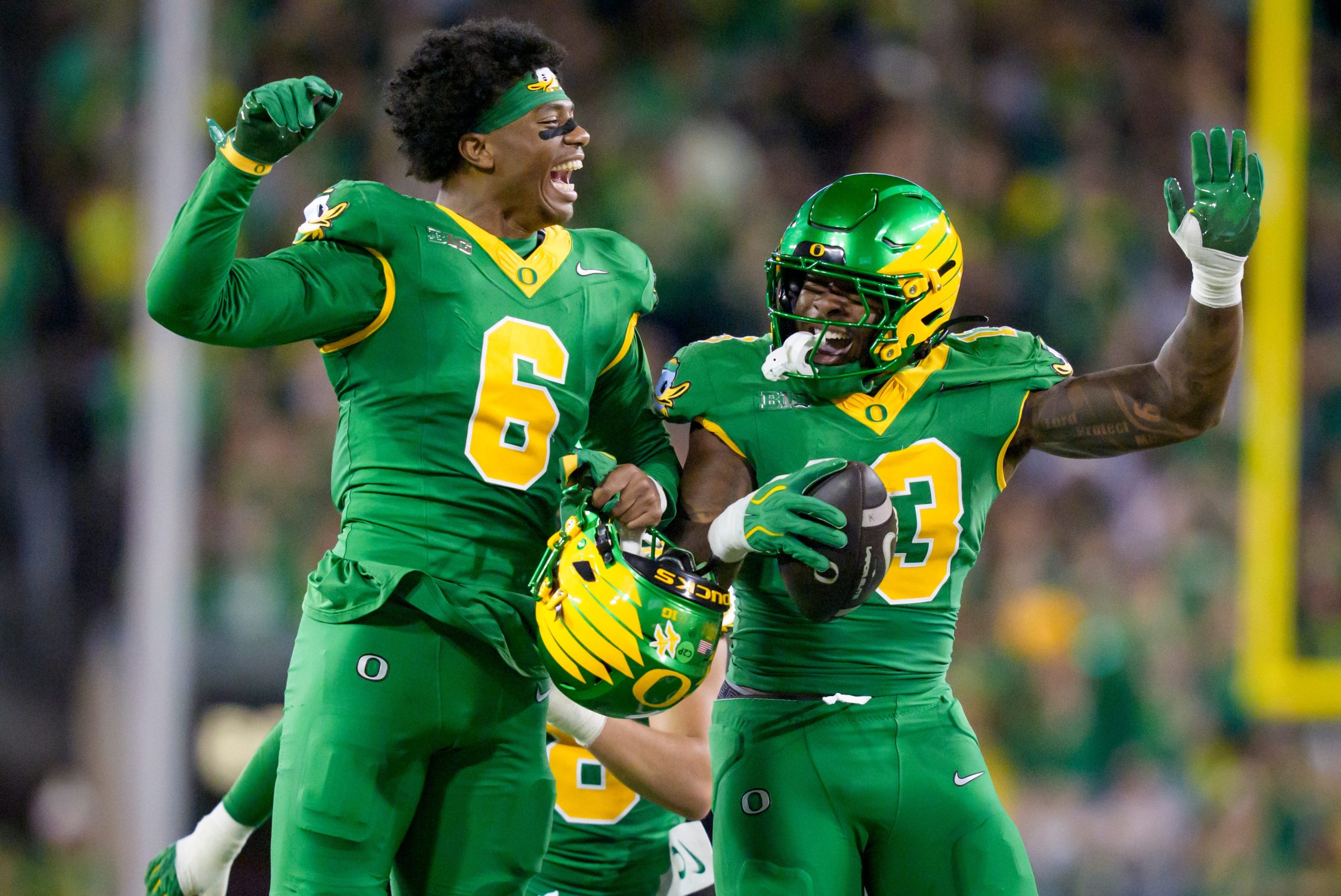 UCLA vs Oregon Prediction, Updated Odds & Best Bets (Oct. 10)