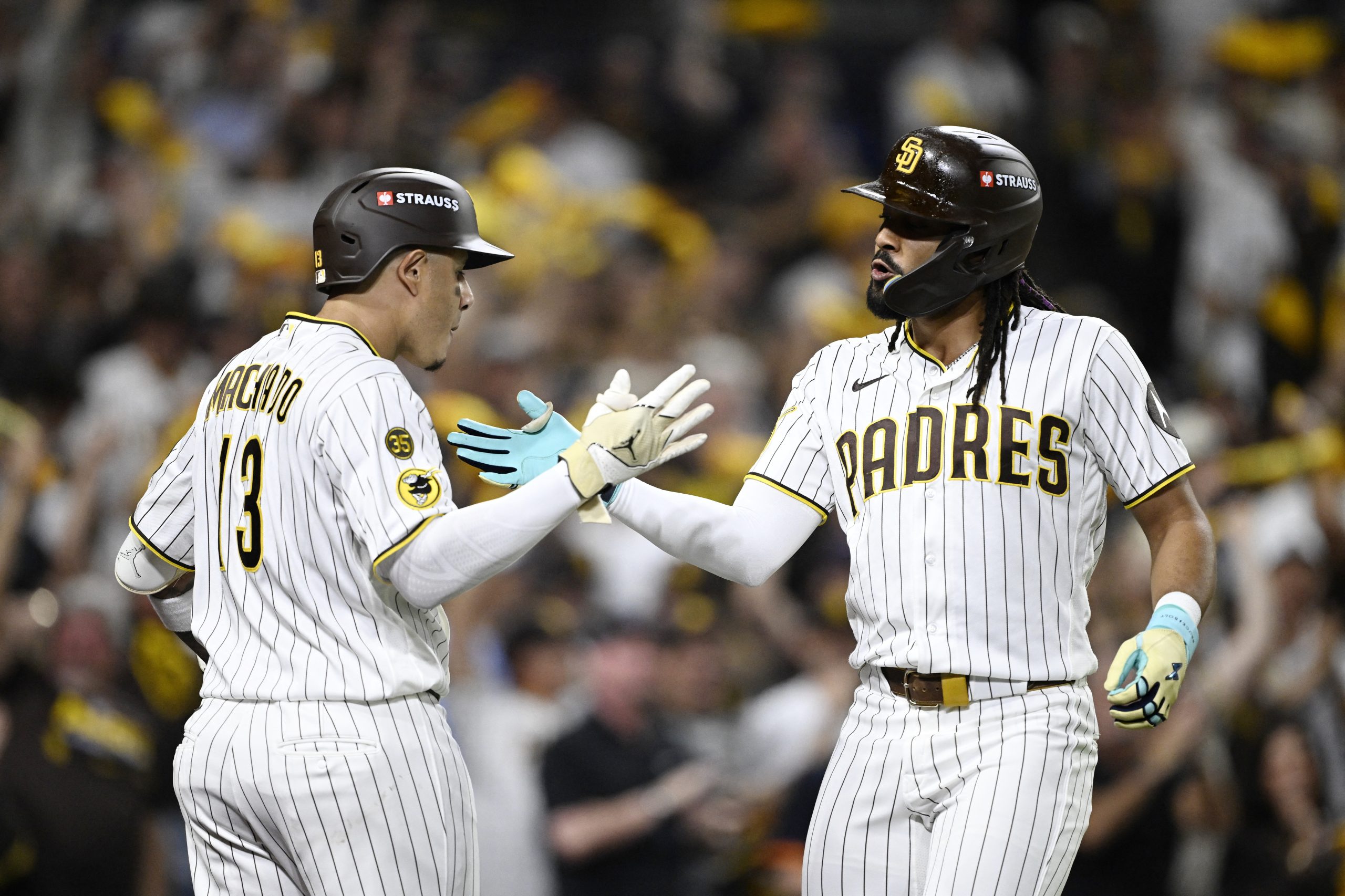 Best Home Run Picks & Odds Across Today’s NLDS Slate