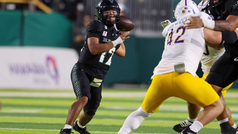 Hawaii quarterback Micah Alejado prepares to pass against San Jose State