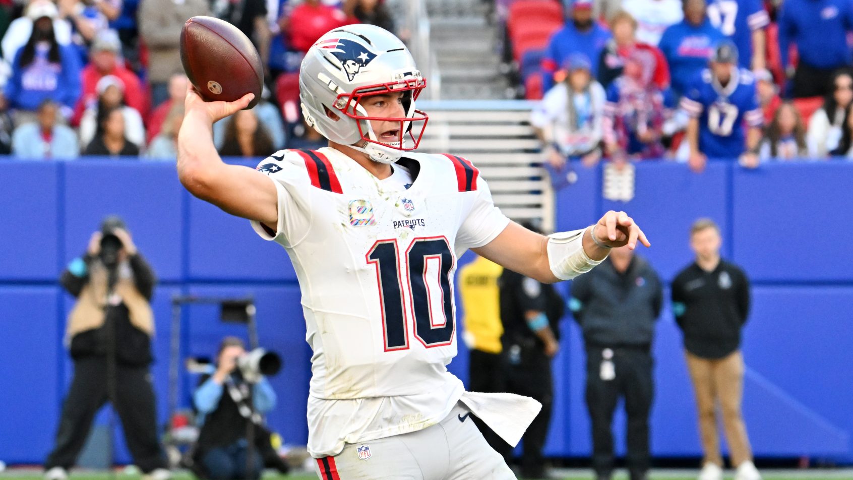 DRAKE-MAYE-QUARTERBACK-NEW-ENGLAND-PATRIOTS-NFL