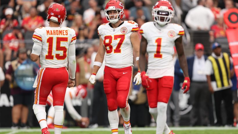 Patrick Mahomes, Travis Kelce, and Xavier Worthy on the field