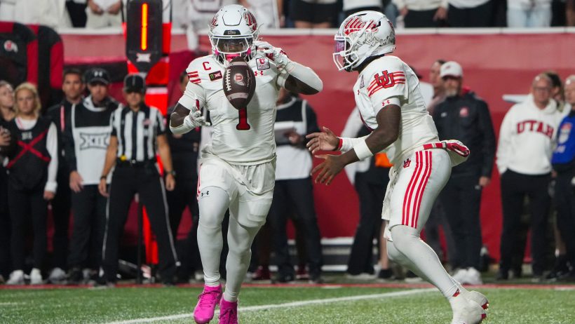 Wayshawn Parker takes handoff