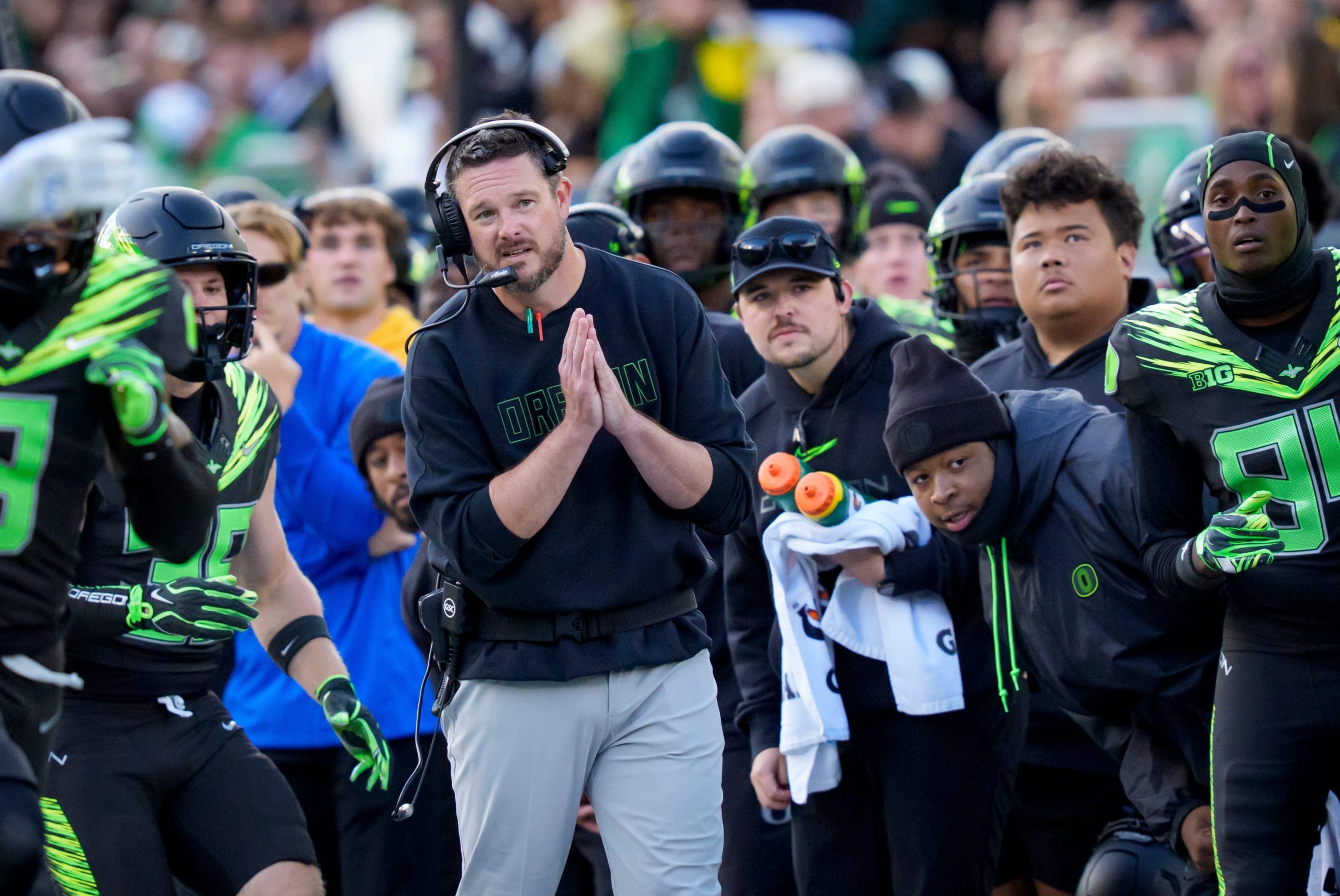 Nebraska vs Oregon Prediction, Picks & Latest Spread — Saturday CFB Finale
