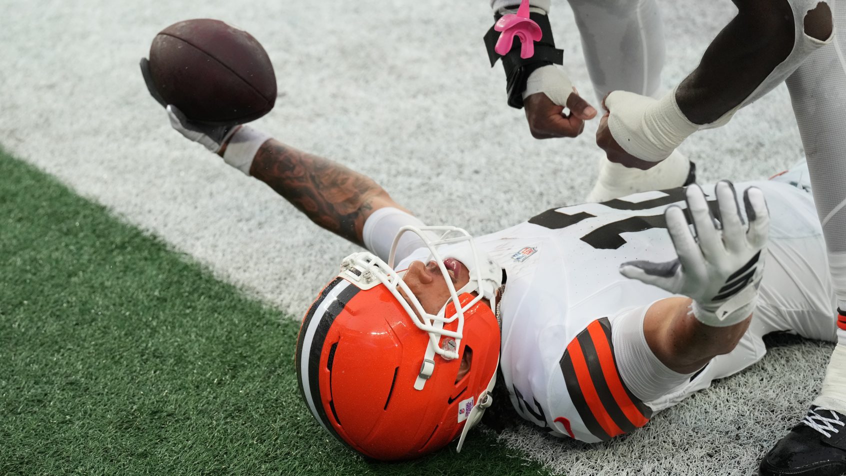 Denzel Boston celebrating after scoring a touchdown