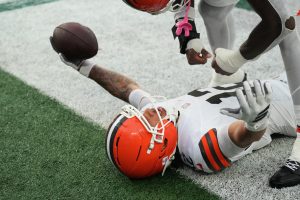 NFL Picks Against the Spread for Week 6: Back This AFC North Home Underdog