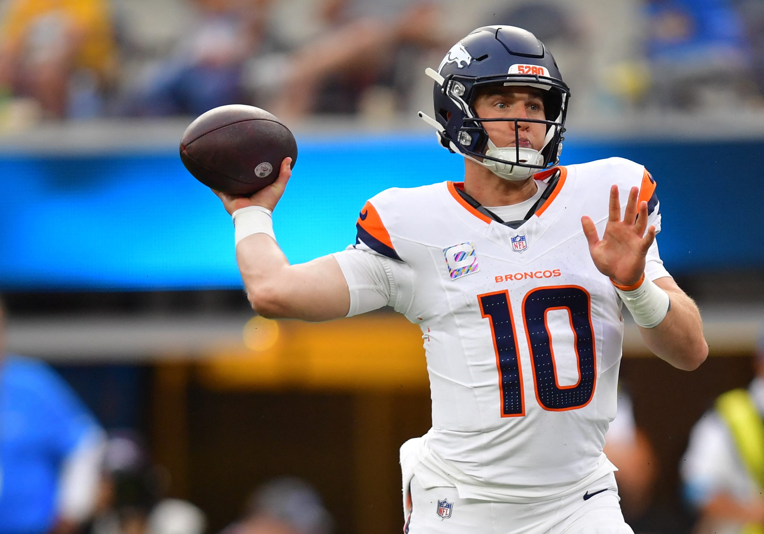 Final Seahawks vs Broncos Picks & Closing Odds for TNF