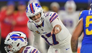 Predictions, Lines & Betting Splits for Bills vs Raiders (Week 6)