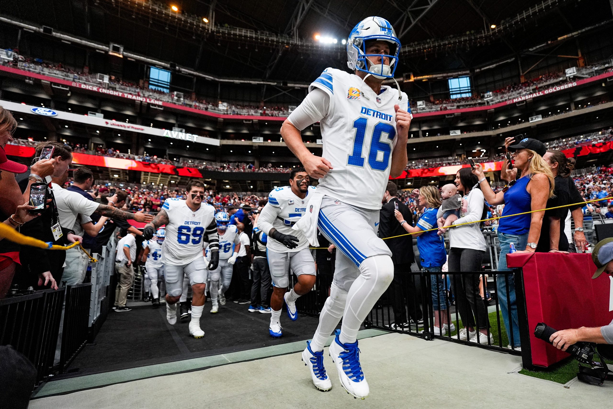 NFL Week 7 Over/Under Picks - Game-Total Prediction for All 14 Games