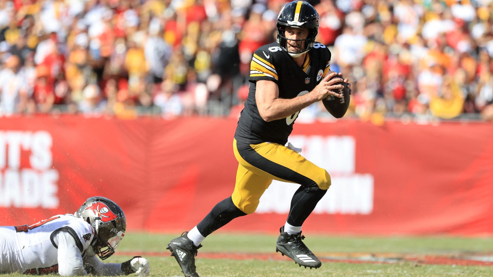 AARON-RODGERS-PITTSBURGH-STEELERS-NFL