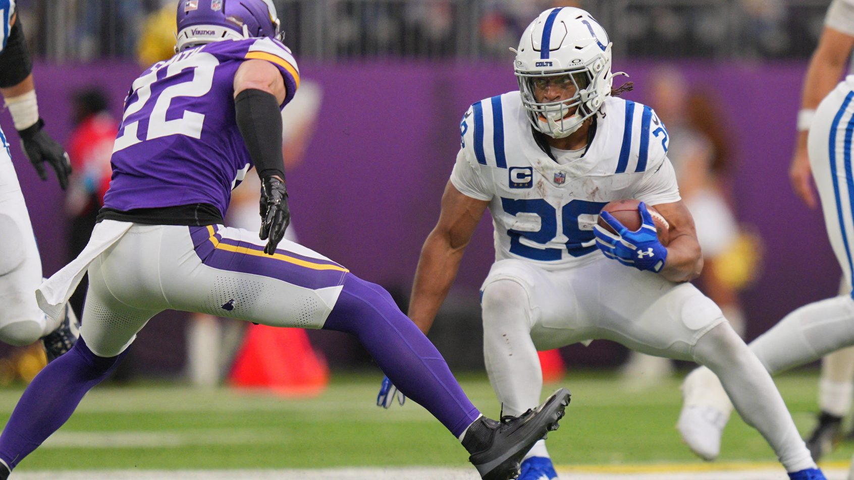 Pronósticos NFL Semana 8 con picks de IA y apuestas altas/bajas