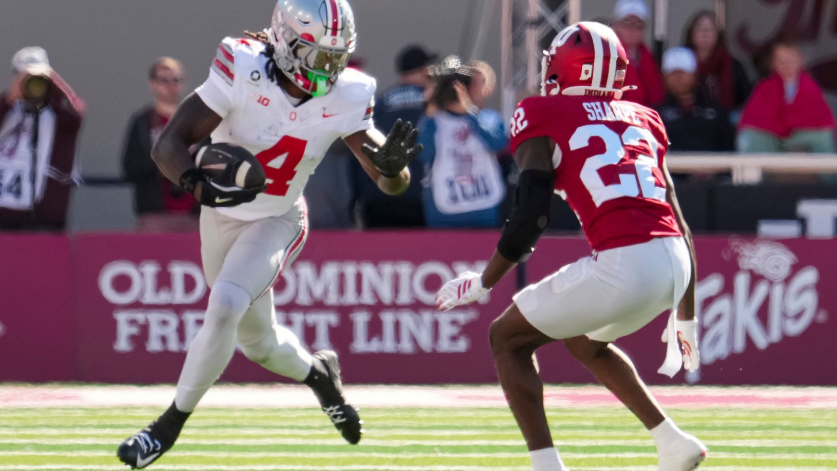 Ohio State receiver Jeremiah Smith carries the ball against Indiana ahead of the Buckeyes’ Week 9 game at USC