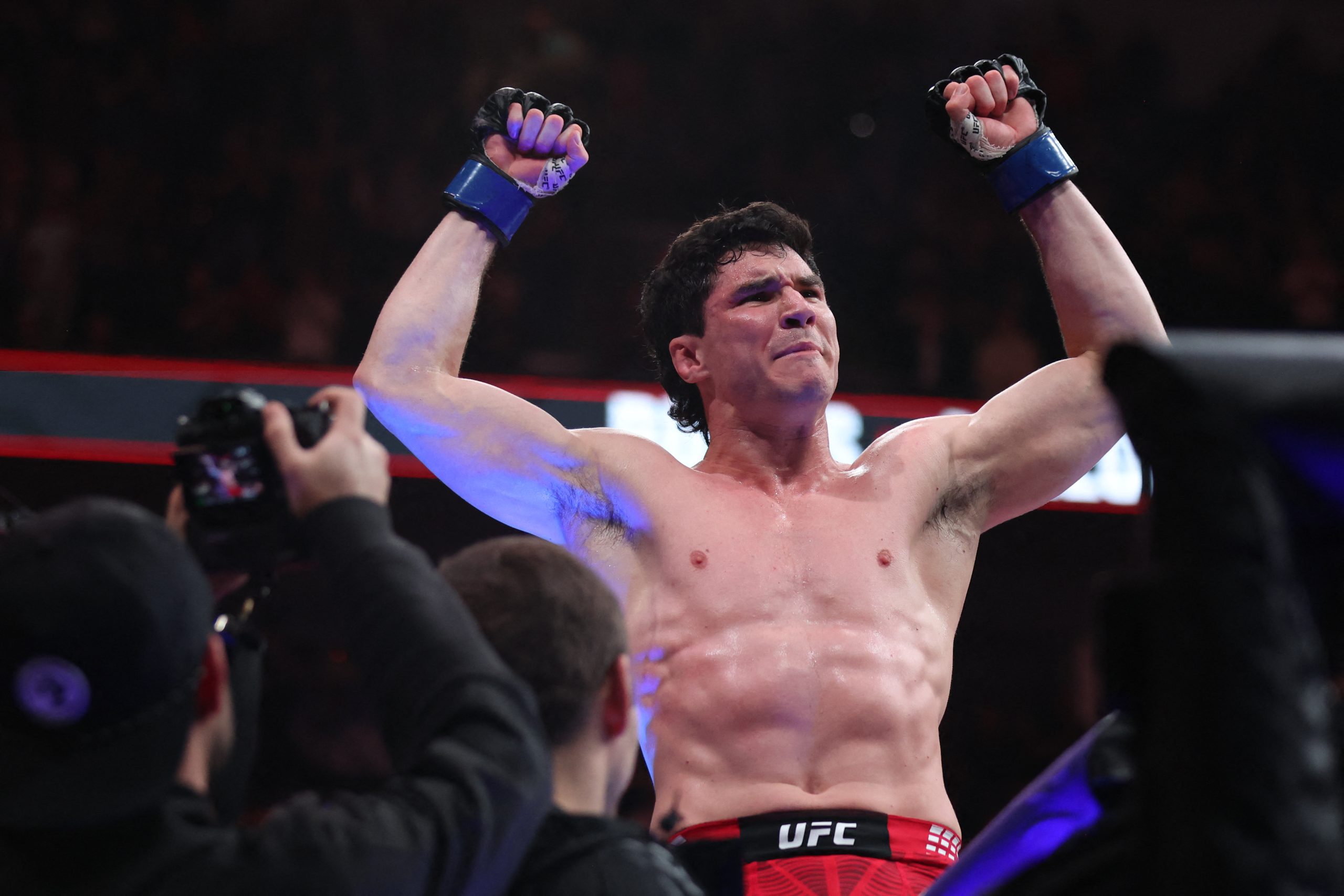 Best Apps to Bet on UFC Edmonton in Alberta