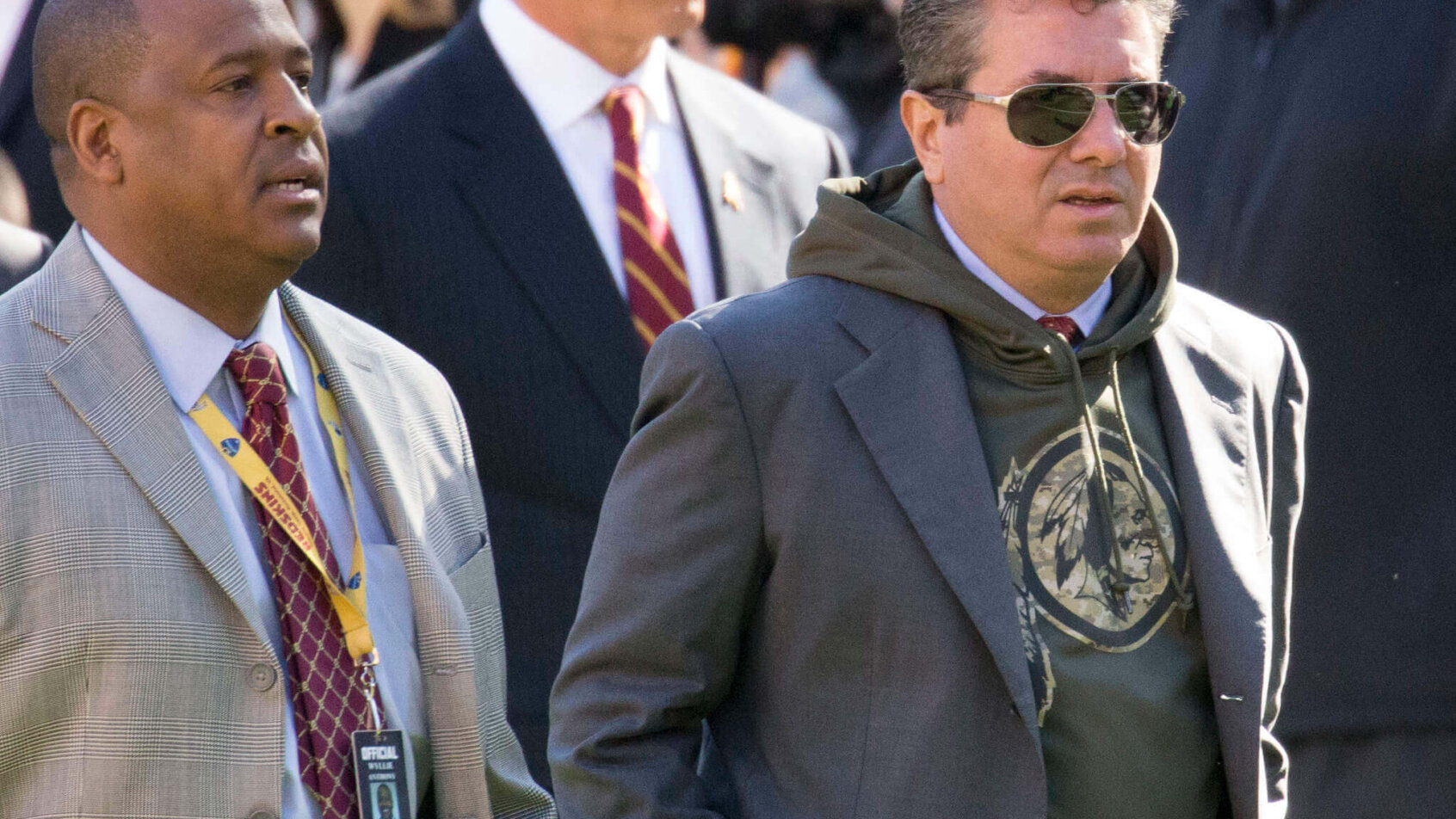 Dan Snyder on sideline