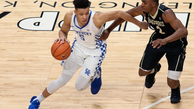 Kevin Knox drives to the basket.