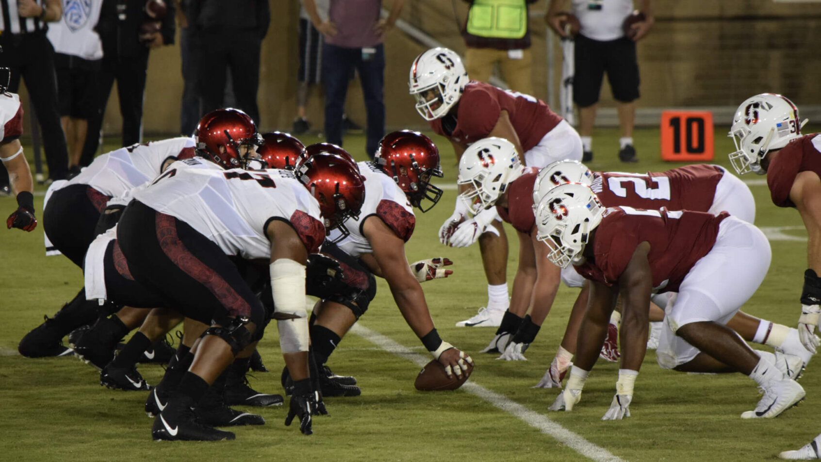 Stanford Cardinals football at the line of scrimmage