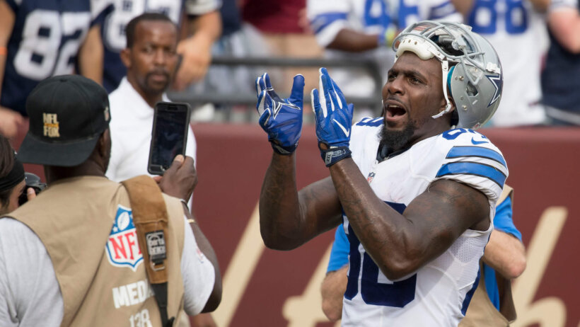 Dez Bryant acknowledging Cowboys fans in Washington