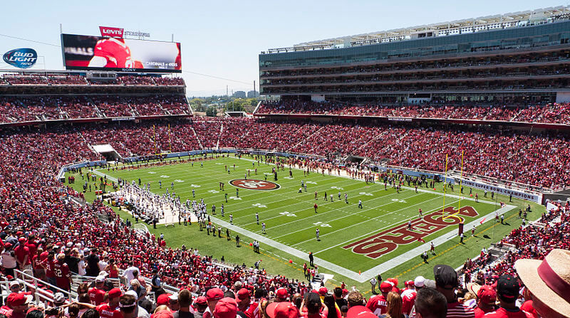 49ers entering the field