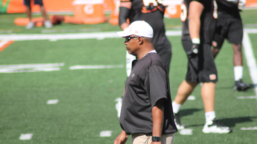 Marvin Lewis in pregame warmup during a 2012 NFL game.