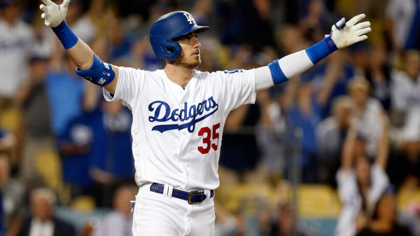 Cody Bellinger exults.