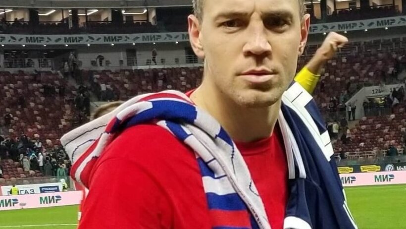 Artem Dzyuba celbrats another important goal for Russia