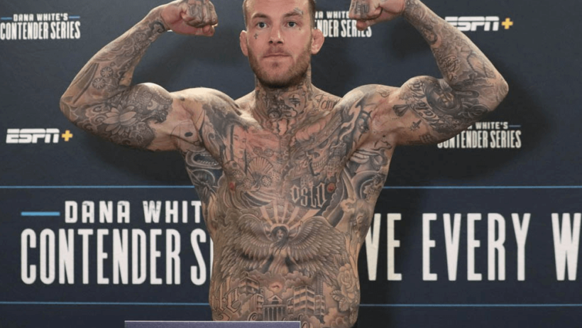 Kenneth Berg at weigh-in.