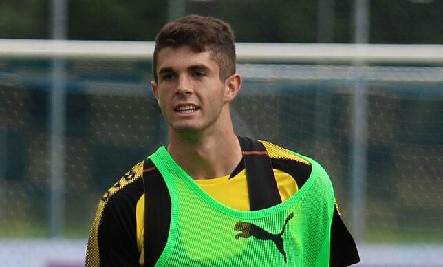 Christian Pulisic warming up.