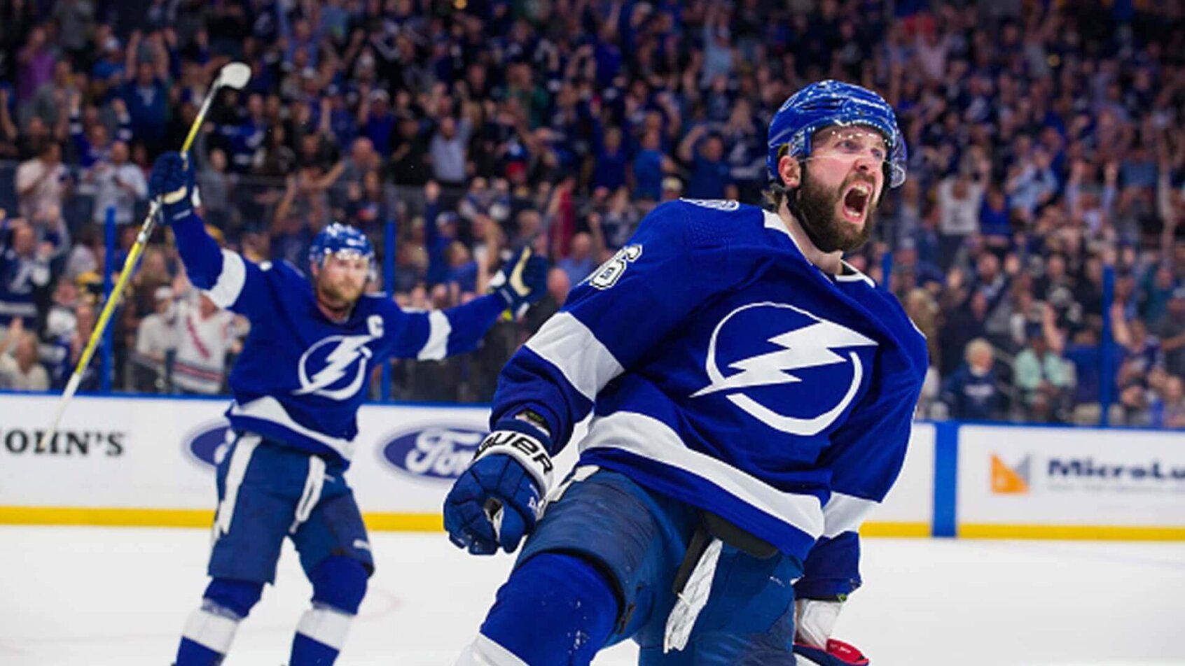 Nikita Kucherov and Steven Stamkos celebrate