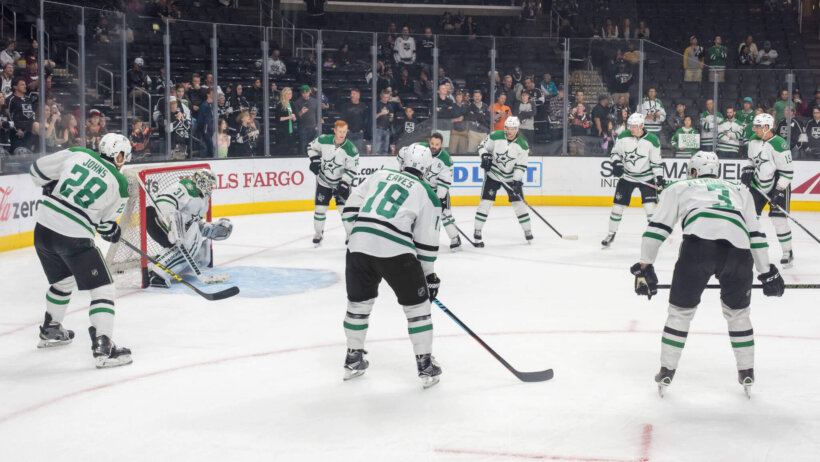 Dallas Stars shooting during warmup