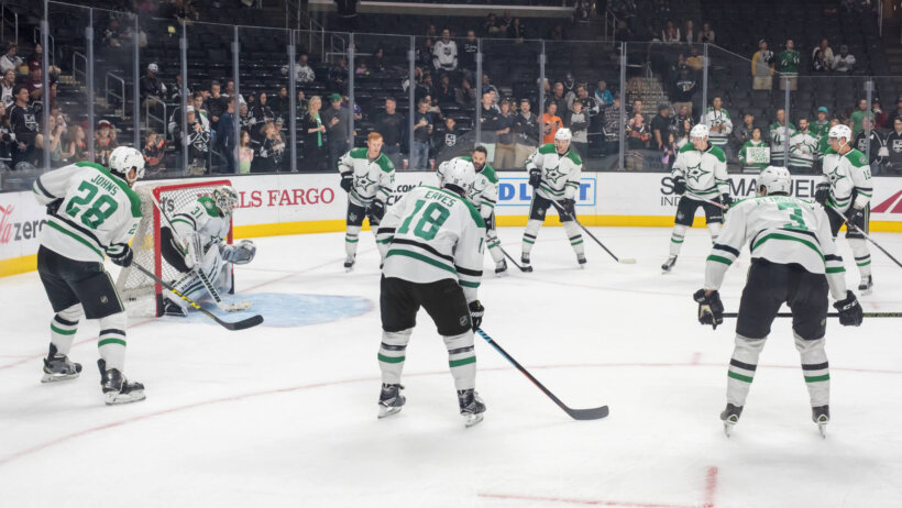 Dallas Stars players warming up