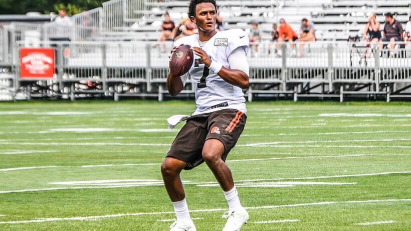 Kizer going through drills