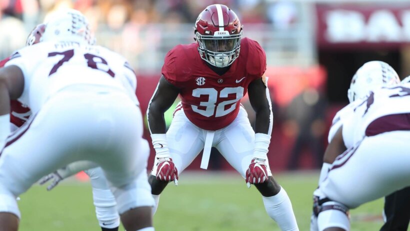 Alabama Crimson Tide linebacker Dylan Moses on the football field