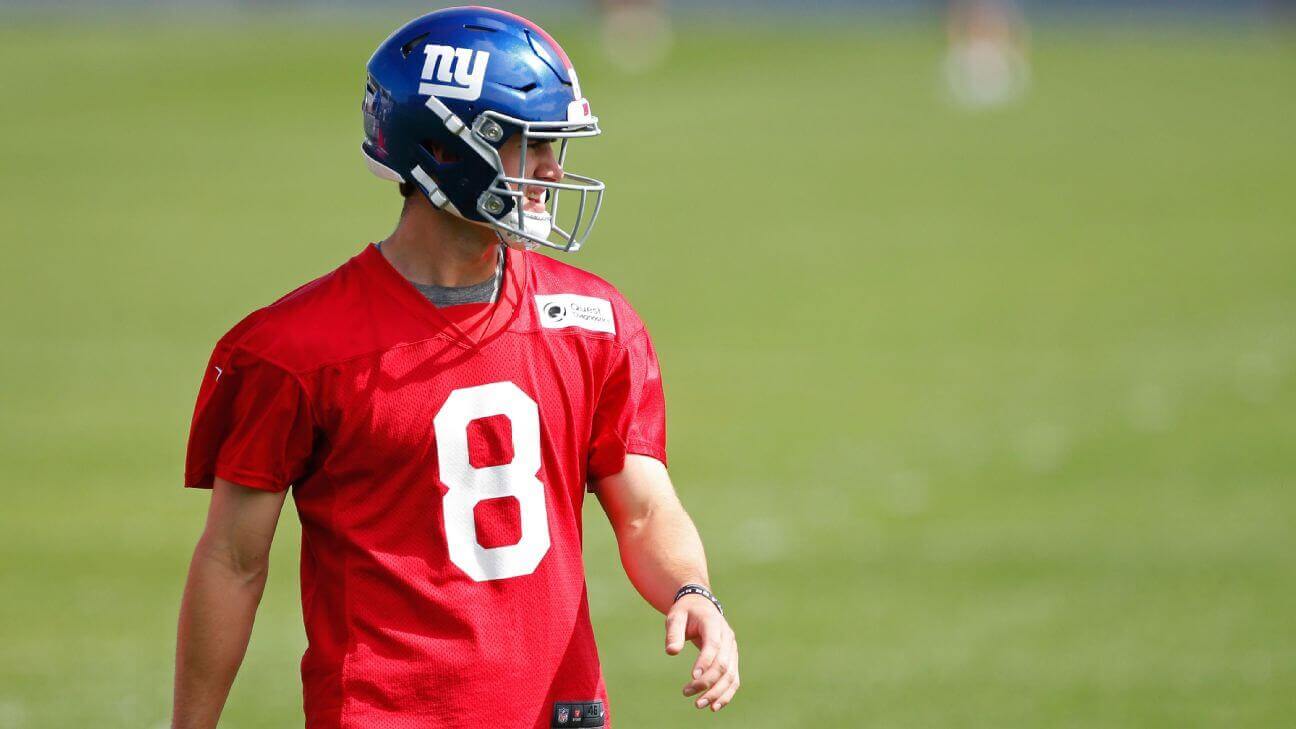 Daniel Jones of the Giants