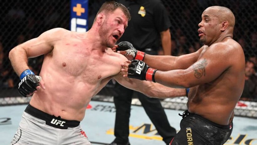 Cormier vs Miocic shot