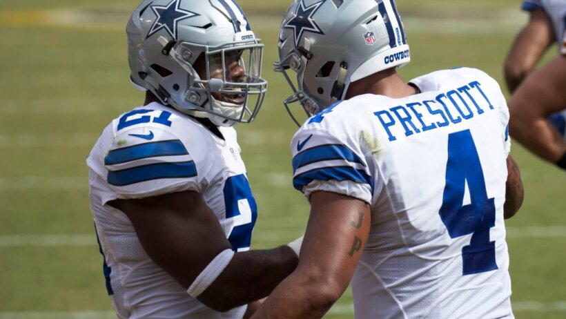 Ezekiel Elliott and Dak Prescott celebrating