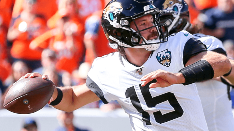 Jaguars QB Gardner Minshew launching a pass