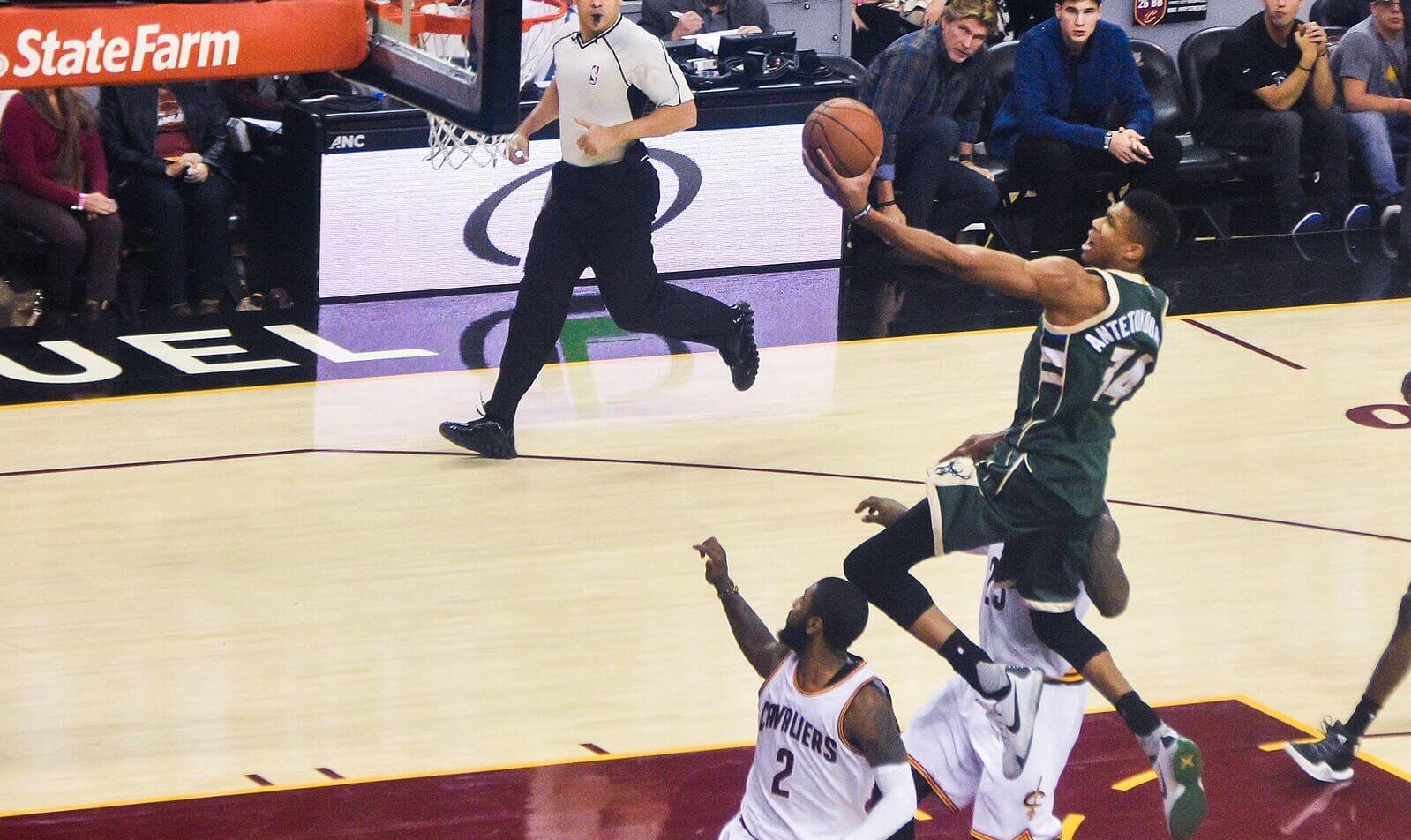 Giannis Antetokounmpo driving to the hoop