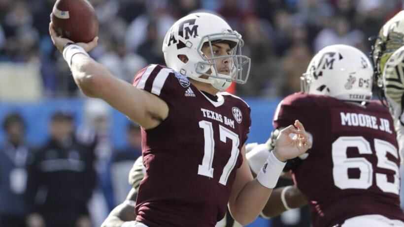 Nick Starkel throwing a pass for Texas A&M