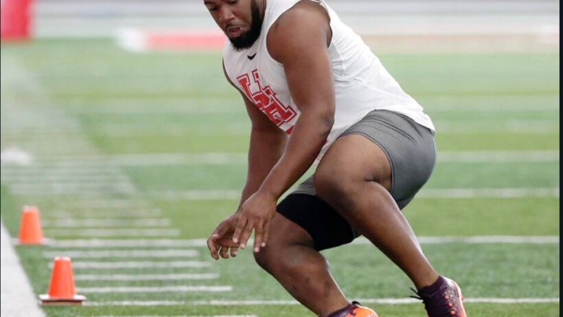 Houston DT Ed Oliver doing the shuttle run at the 2019 NFL Combine.