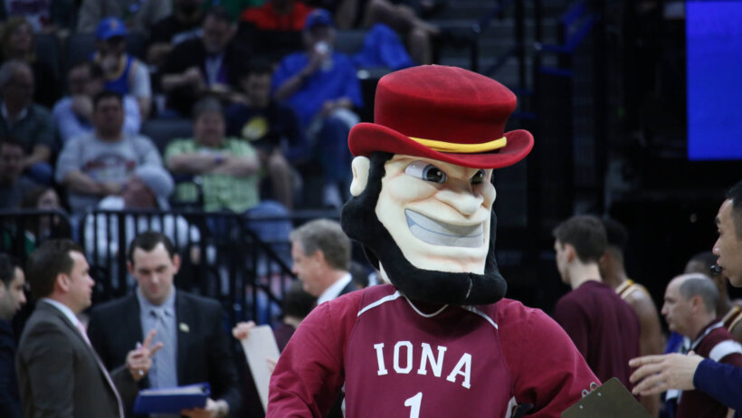 Iona Gaels Mascot