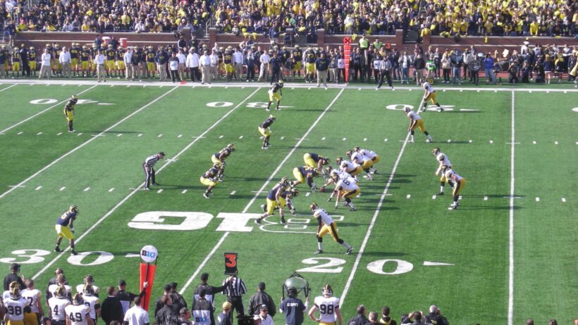 Iowa Hawkeyes get ready to play