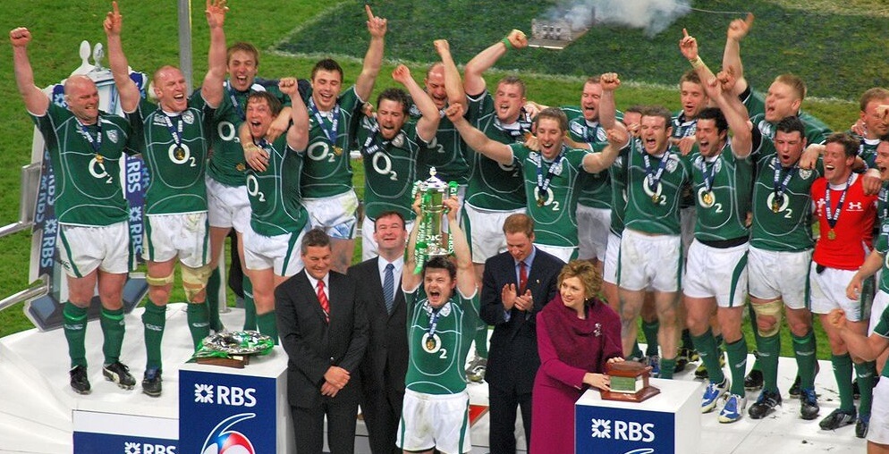 Irish rugby team celebrate Six Nations title