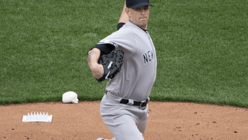 James Paxton delivers a pitch.