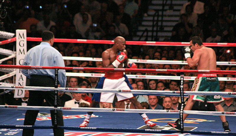 Floyd Mayweather faces Juan Manuel Márquez in 2011