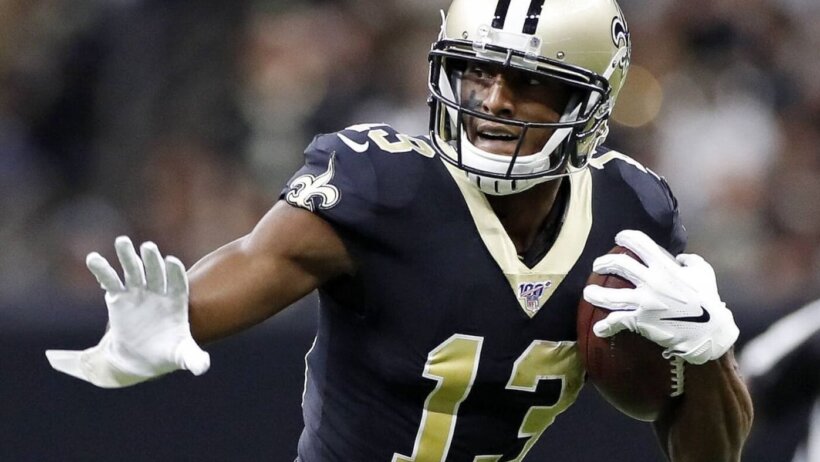 Michael Thomas running in the open field