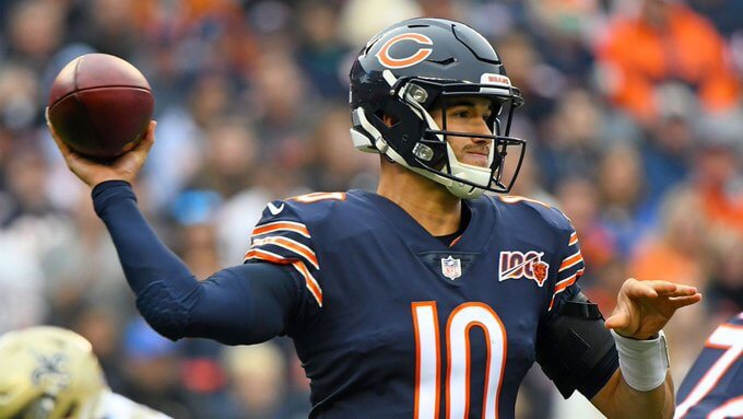 Mitch Trubisky throwing a pass